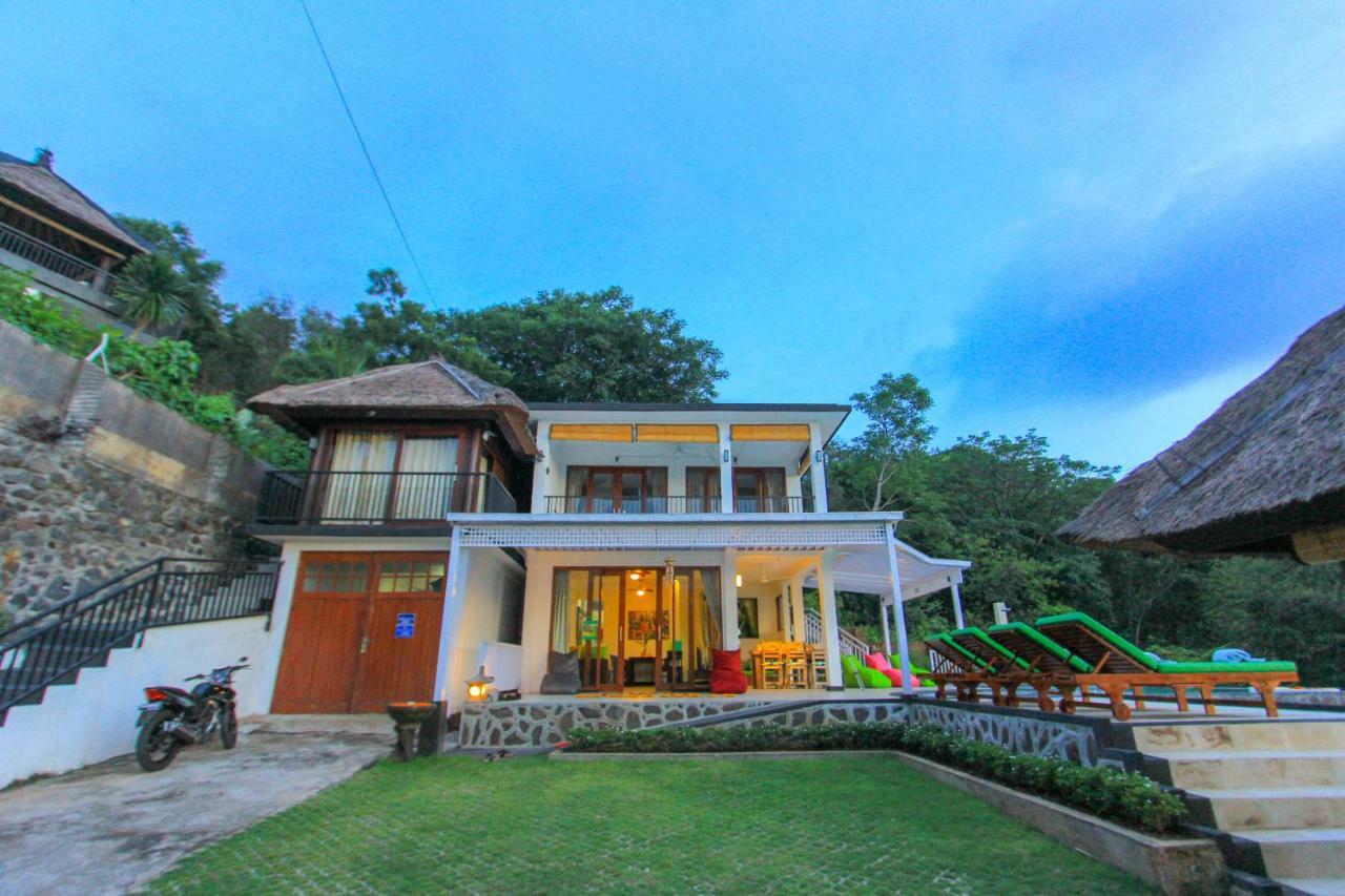 Villa Rinisha Rumah Senja Temukus Lovina מראה חיצוני תמונה