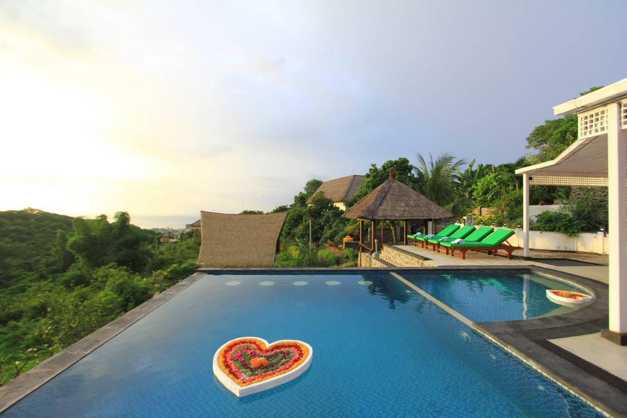 Villa Rinisha Rumah Senja Temukus Lovina מראה חיצוני תמונה